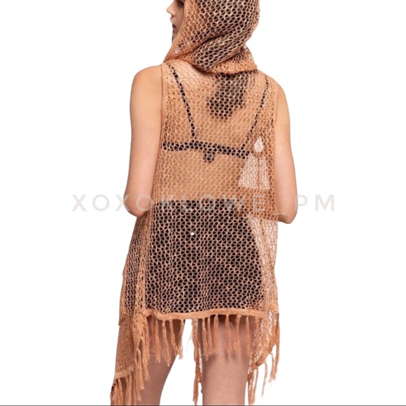 POL Peach Sparkle Fisherman Knit Hooded Fringe Vest - Picture 6 of 7
